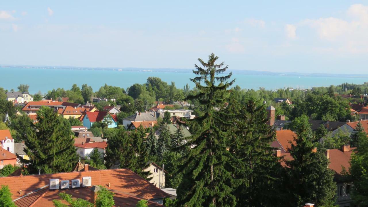 فندق Prima Porta Vendeghaz Balatonalmádi المظهر الخارجي الصورة
